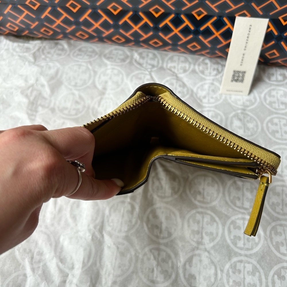 Tory Burch Emerson Medium Wallet Island Palm Gold Green - Picture 8 of 9